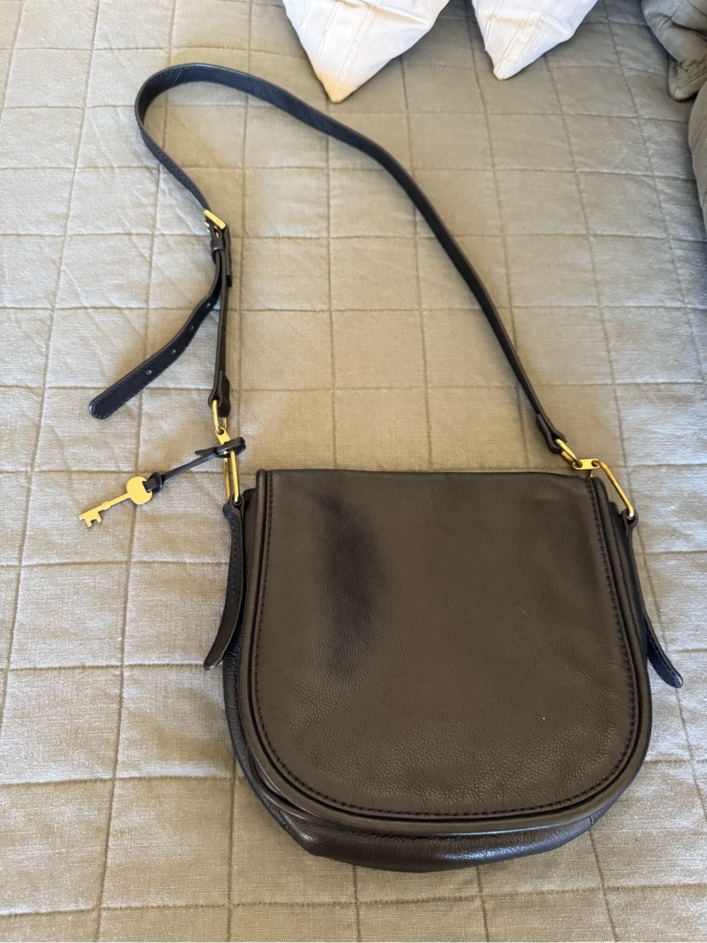 Fossil Rumi Black Leather Saddle Crossbody with Gold tone hardware